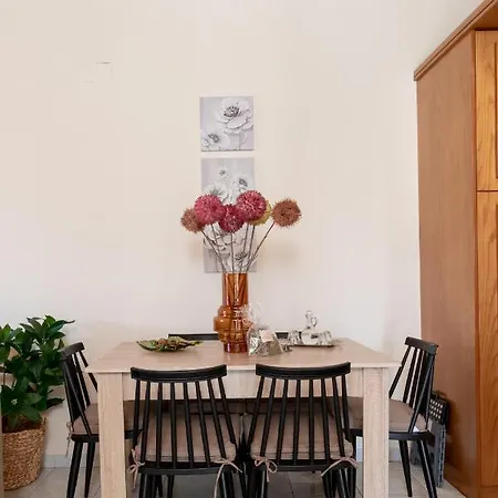 Aelia Apartment