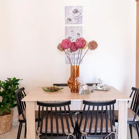 Aelia Apartment